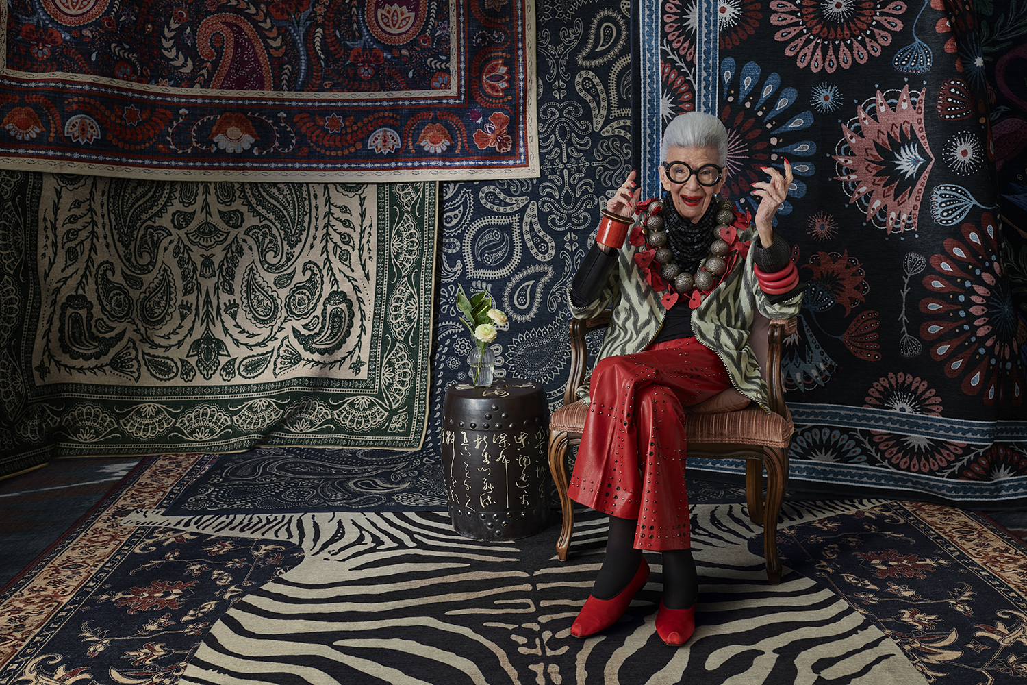 Iris Apfel lança coleção de tapetes - ELLE Brasil