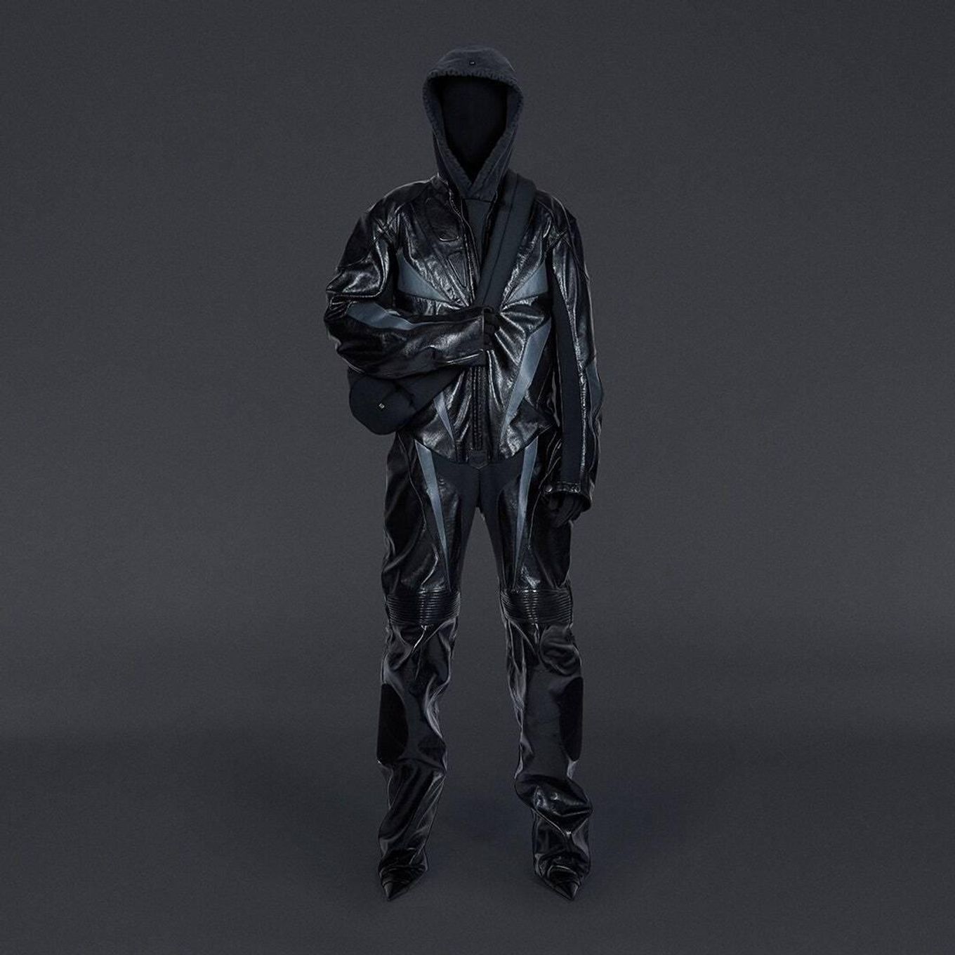 Parceria entre Yeezy X Gap e Balenciaga começa a ser vendida ELLE Brasil