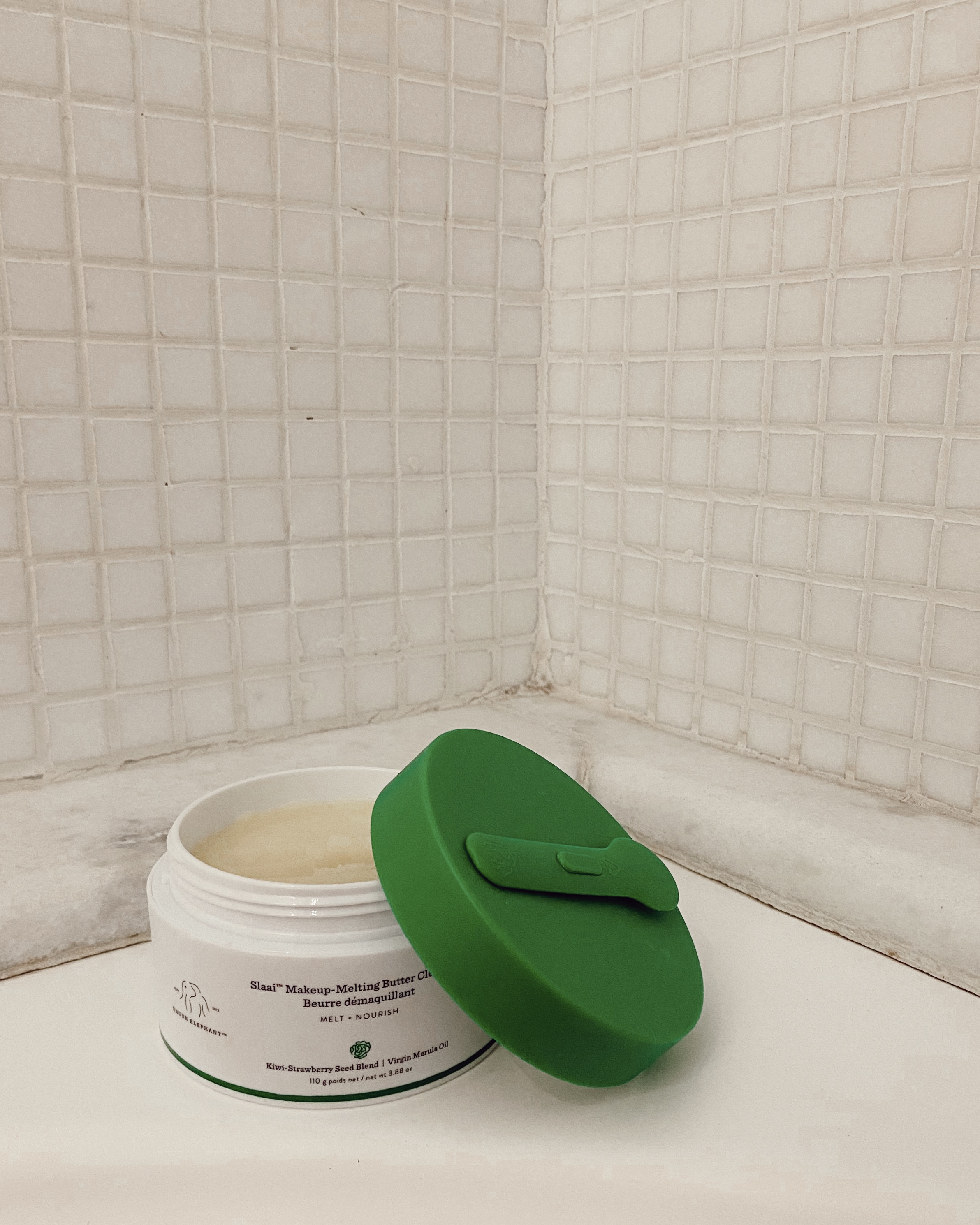 ELLE Testa: os 8 melhores cleansing oils e balms Cleansing oil Drunk Elephant